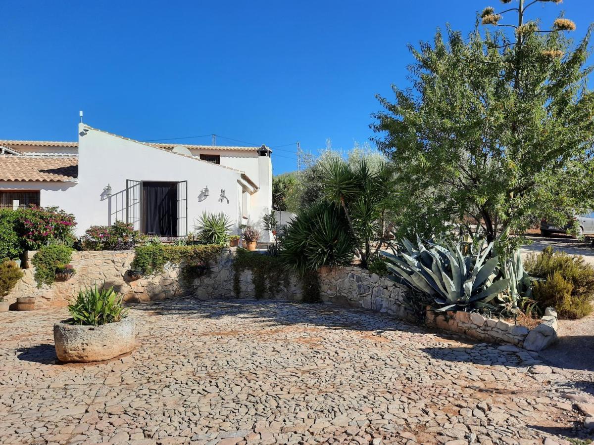 Hacienda La Buena Vida B&B En Appartementen Casita La Bruja Algarinejo Екстер'єр фото